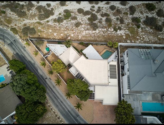 5 BEDROOM HOUSE SOLD IN WEST BEACH
